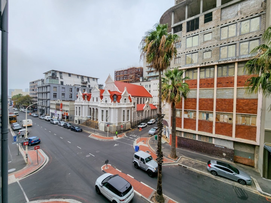 2 Bedroom Property for Sale in Cape Town City Centre Western Cape
